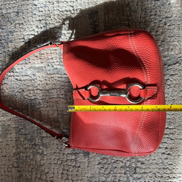 Coach Coral Red Leather Hampton Clip Lock Hobo - Picture 9 of 9